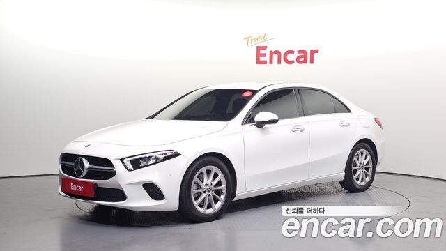 Mercedes-Benz A-Class W177 A220 Sedan - фото 0
