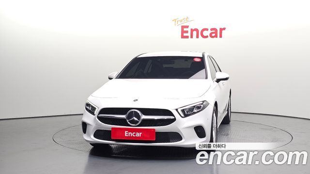 Mercedes-Benz A-Class W177 A220 Sedan - фото 2