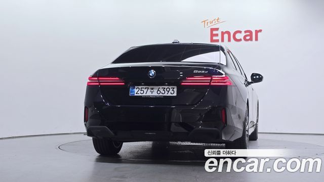 BMW 5-Series G60 523d M Sport - фото 3