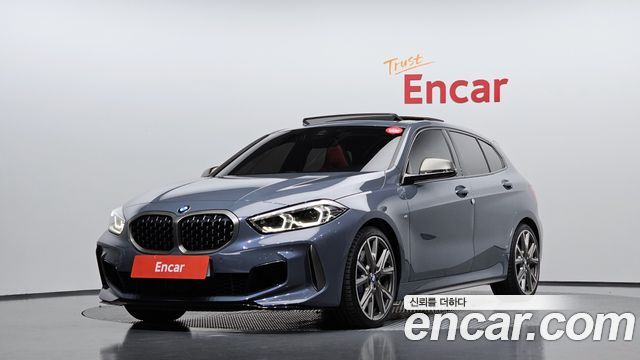 BMW 1-Series F40 M135i xDrive - фото 0