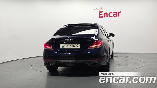 Genesis G70 2.0T Sport Package - фото 2