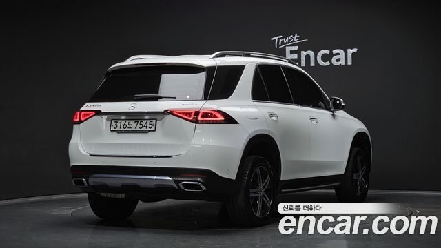Mercedes-Benz GLE-Class W167 GLE300d 4MATIC - фото 1