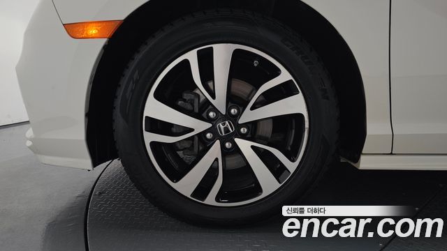 Honda Odyssey 3.5 5th - фото 3