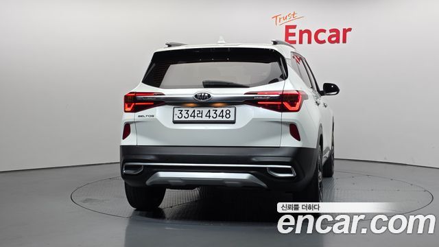 Kia Seltos Diesel 1.6 2WD Gravity - фото 3