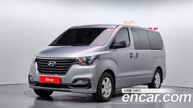 Hyundai Starex Новый Wagon 12-Seater Smart - фото 0