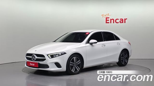 Mercedes-Benz A-Class W177 A200d Sedan - фото 0