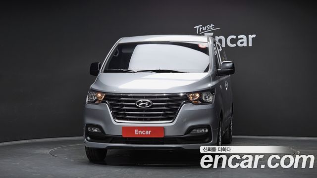 Hyundai Starex Новый Van 5-Seater Smart - фото 2
