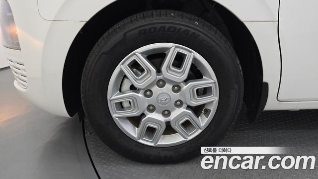 Hyundai Staria Cargo 5-Seater Modern - фото 4