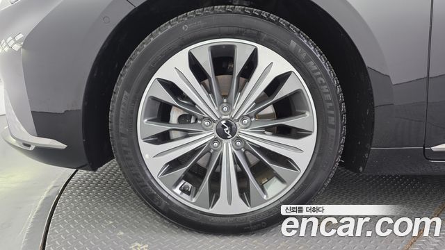 Kia K8 гибрид Signature Special - фото 4