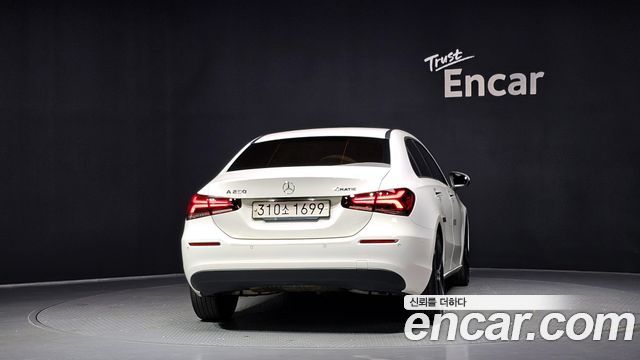 Mercedes-Benz A-Class W177 A250 4MATIC Sedan - фото 3
