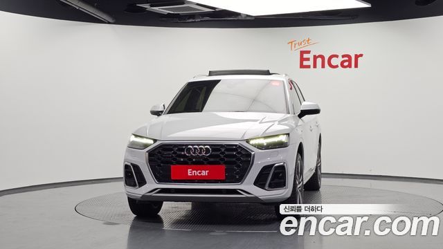 Audi Q5 FY 45 TFSI Quattro Premium - фото 2