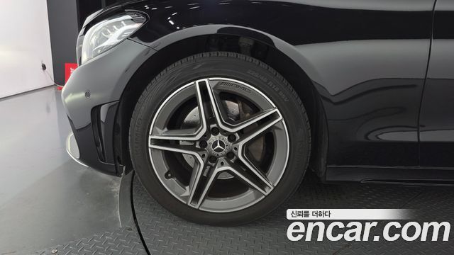 Mercedes-Benz C-Class W205 C220 d 4MATIC AMG Line - фото 4