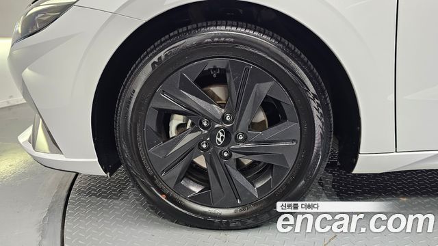 Hyundai Avante CN7 1.6 Inspiration - фото 4