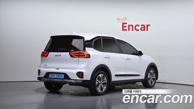 Kia Niro Earth - фото 1