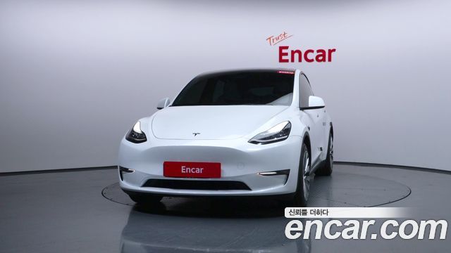 Tesla Model Y Long Range AWD - фото 2