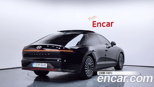 Hyundai Grandeur GN7 2,5 Gasoline 2WD Calligraphy - фото 1