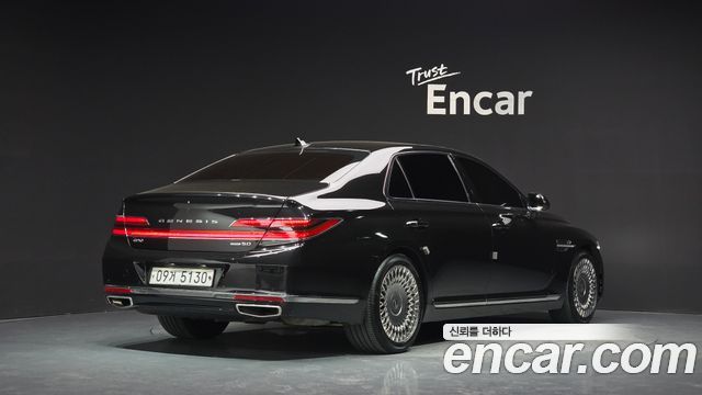 Genesis G90 5.0 AWD Prestige - фото 1