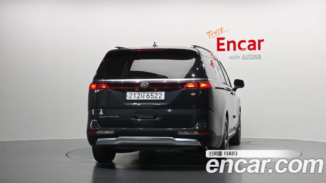 Kia Carnival 4-го поколения Gasoline 9-Seater Signature - фото 3