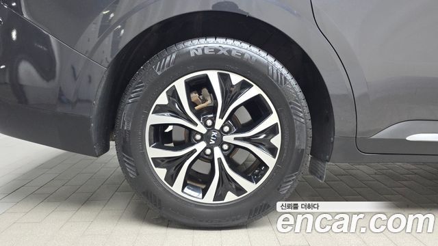 Kia Carnival 4-го поколения Gasoline 9-Seater Signature - фото 4