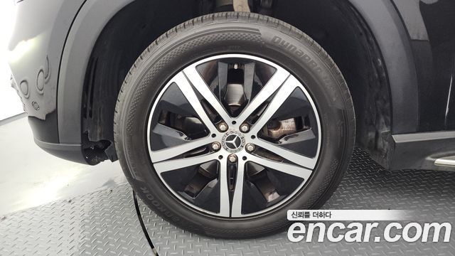 Mercedes-Benz GLE-Class W167 GLE300d 4MATIC - фото 4