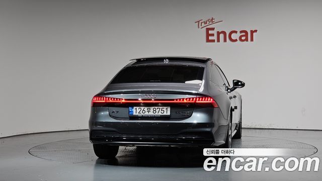 Audi A7 55 TFSI Quattro Premium - фото 2