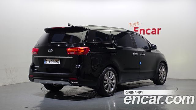 Kia Carnival Новый 9-Seater Prstige - фото 1
