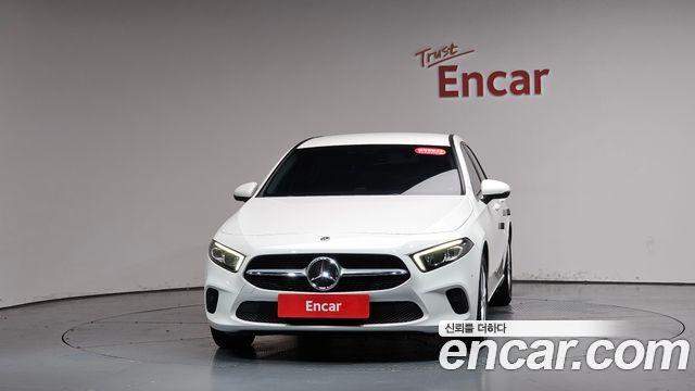 Mercedes-Benz A-Class W177 A220 Hatchback - фото 1