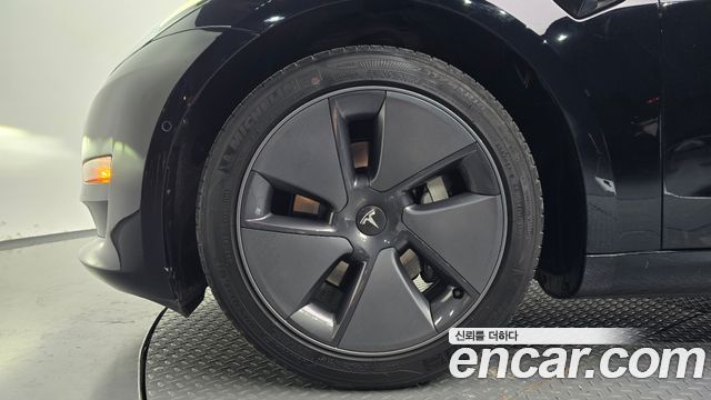 Tesla Model 3 RWD - фото 4