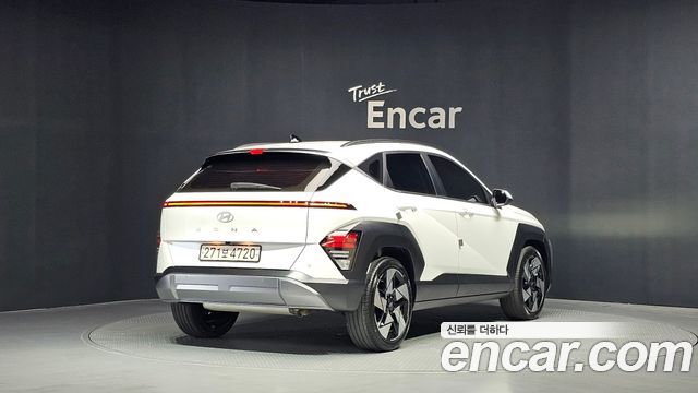 Hyundai Kona SX2 Gasoline 2.0 2WD Premium - фото 1