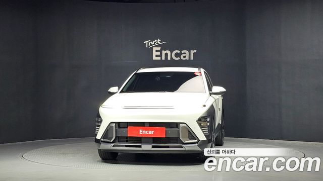 Hyundai Kona SX2 Gasoline 2.0 2WD Premium - фото 2