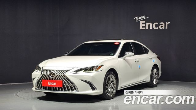 Lexus ES 7-го поколения Luxury Plus - фото 0