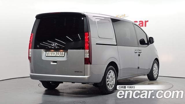 Hyundai Staria Cargo 5-Seater Modern - фото 1