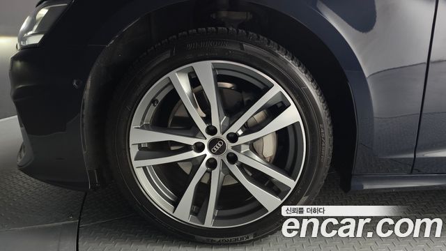 Audi A6 C8 45 TFSI Premium - фото 3
