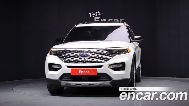 Ford Explorer 6-го поколения 3.0 Platinum 4WD - фото 2