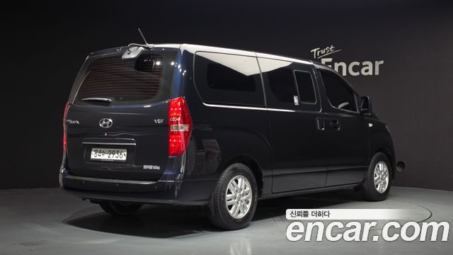 Hyundai Starex Новый Van 5-Seater Modern - фото 1