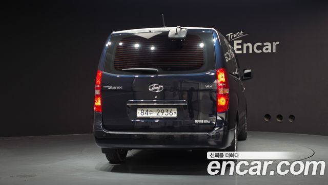Hyundai Starex Новый Van 5-Seater Modern - фото 3