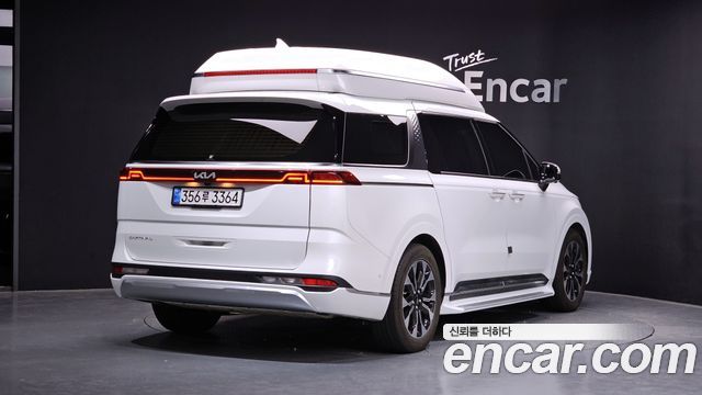 Kia Carnival 4-го поколения 9-Seater Hi-Limousine Signature - фото 1