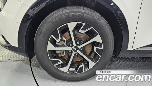 Kia Sportage 5-го поколения, гибрид Signature 2WD - фото 4
