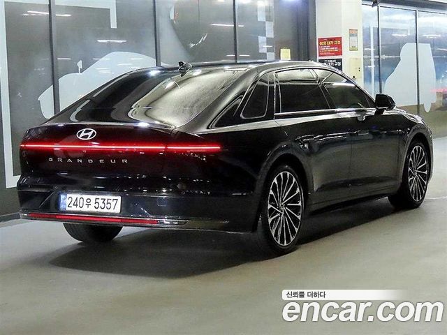 Hyundai Grandeur GN7 2,5 Gasoline 2WD Calligraphy - фото 3