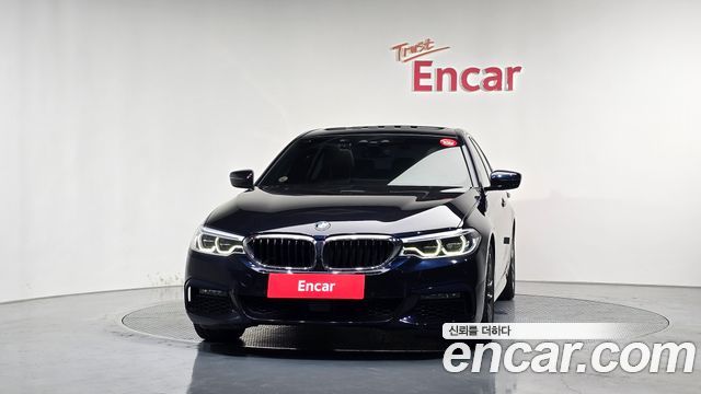 BMW 5-Series G30 520i M Sport - фото 2