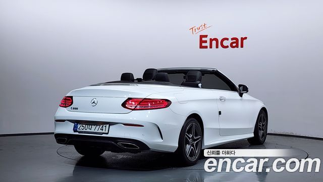 Mercedes-Benz C-Class W205 C200 Cabriolet - фото 1