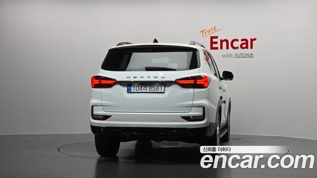 SsangYong Rexton Совершенно новый Diesel 2.2 4WD Signature - фото 3
