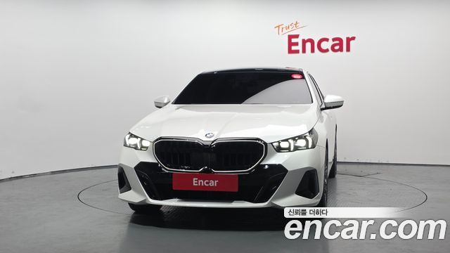 BMW 5-Series G60 530i xDrive M Sport Pro Special Edition - фото 2