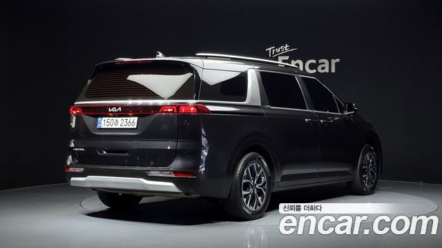 Kia Carnival 4-го поколения 9-Seater Prestige - фото 1