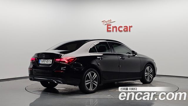 Mercedes-Benz A-Class W177 A220 Sedan - фото 0