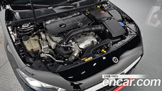 Mercedes-Benz A-Class W177 A220 Sedan - фото 4