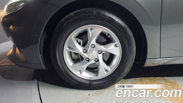 Hyundai Avante CN7 1.6 Smart - фото 4