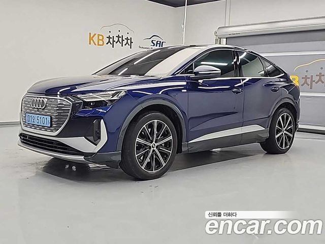 Audi Q4 e-tron F4 40 Premium Sportback - фото 1