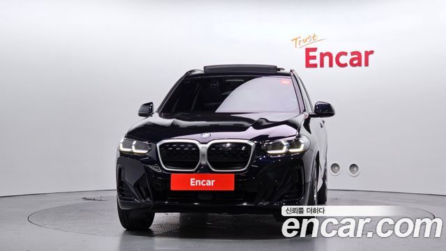BMW iX3 M Sports - фото 2