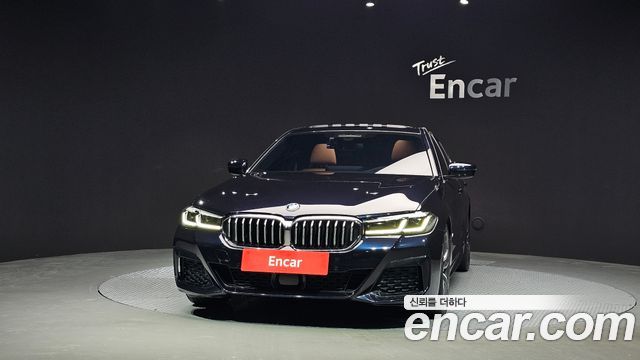 BMW 5-Series G30 520i M Sport - фото 2